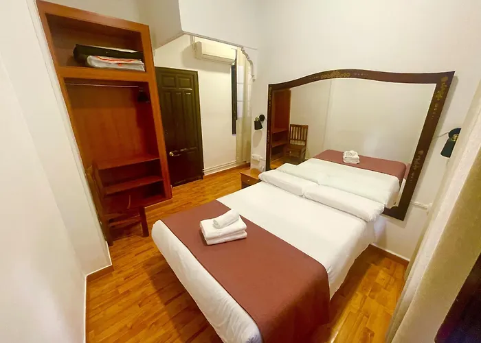 Arteaga Hostal & Banos Arabes Elvira
